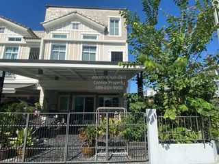 For rent 3 bedrooms townhouse in Prawet, Bangkok
