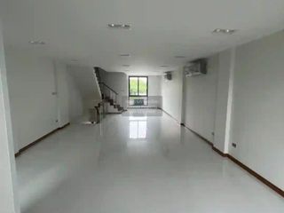 For rent 3 bedrooms townhouse in Don Mueang, Bangkok