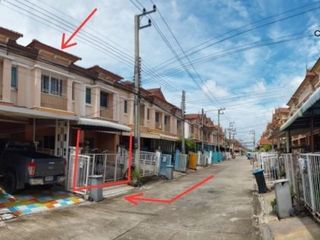For sale 2 bed townhouse in Khlong Luang, Pathum Thani