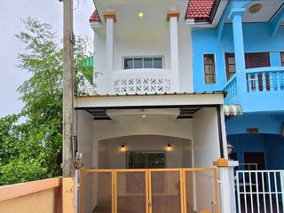 For sale 2 bed townhouse in Mueang Nakhon Pathom, Nakhon Pathom