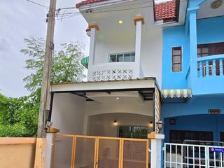For sale 2 bed townhouse in Mueang Nakhon Pathom, Nakhon Pathom