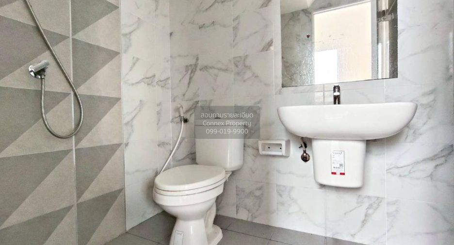 For sale 4 ベッドルーム townhouse in Mueang Samut Prakan, Samut Prakan