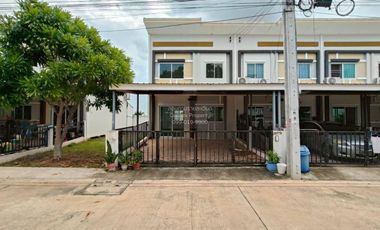 For sale 4 ベッドルーム townhouse in Mueang Samut Prakan, Samut Prakan