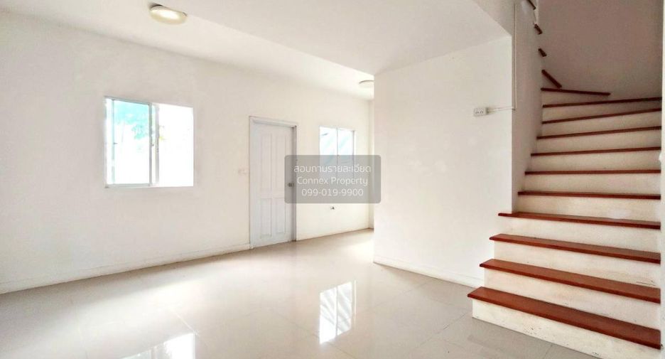 For sale 4 ベッドルーム townhouse in Mueang Samut Prakan, Samut Prakan