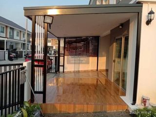 For sale 3 bedrooms townhouse in Mueang Samut Prakan, Samut Prakan