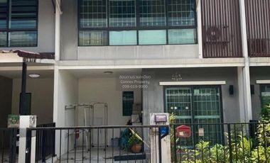 出售 3 卧室 联排别墅 在 Sam Phran, Nakhon Pathom