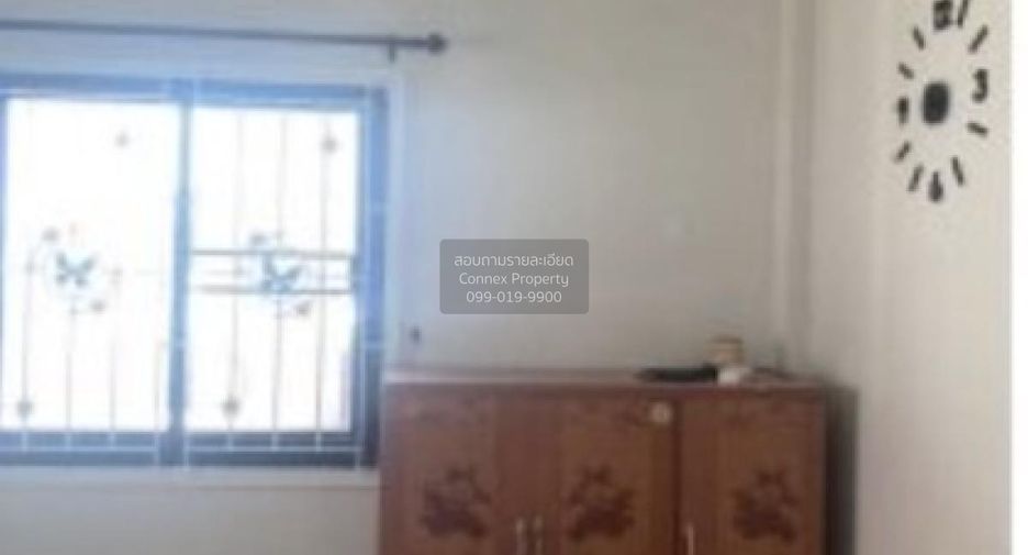Reihenhaus zum Kauf mit 1 Zimmer in Pluak Daeng, Rayong