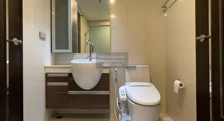 For sale 2 bedrooms condo in Khlong Toei, Bangkok