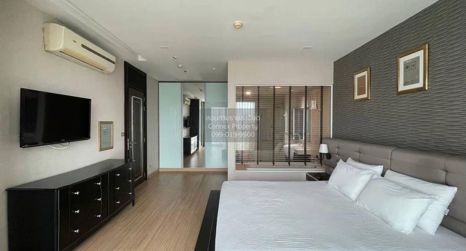 For sale 2 bedrooms condo in Khlong Toei, Bangkok