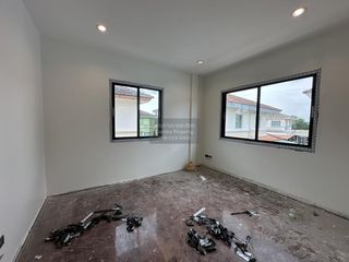 Casa en venta de 3 habitaciones en Nong Khaem, Bangkok