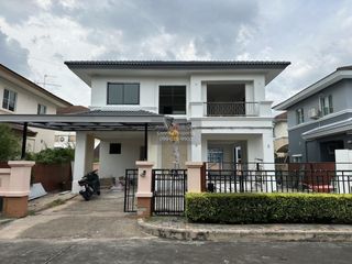 Casa en venta de 3 habitaciones en Nong Khaem, Bangkok