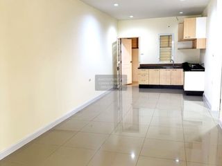 For sale 4 bedrooms townhouse in Mueang Samut Sakhon, Samut Sakhon