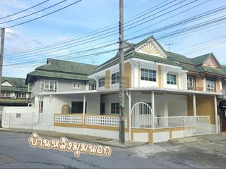 For sale 3 ベッドルーム townhouse in Khlong Luang, Pathum Thani