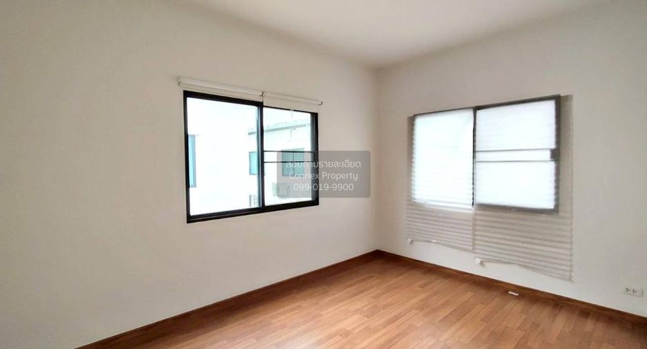 Casa adosada en venta de 4 habitaciones en Bang Bua Thong, Nonthaburi