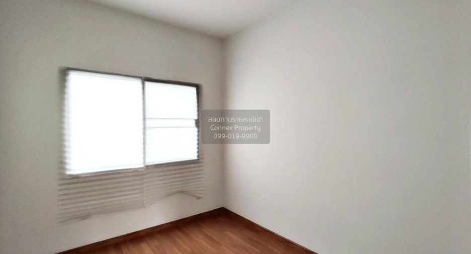 Casa adosada en venta de 4 habitaciones en Bang Bua Thong, Nonthaburi