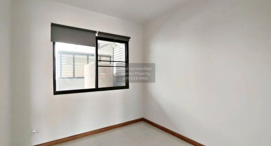 Casa adosada en venta de 4 habitaciones en Bang Bua Thong, Nonthaburi
