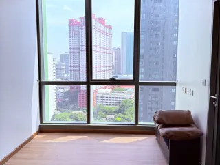 For sale studio condo in Pathum Wan, Bangkok