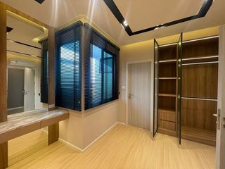 For sale 3 bed townhouse in Saphan Sung, Bangkok