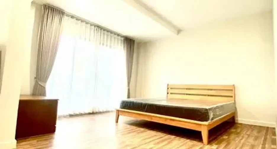 For rent 3 ベッドルーム townhouse in Prawet, Bangkok