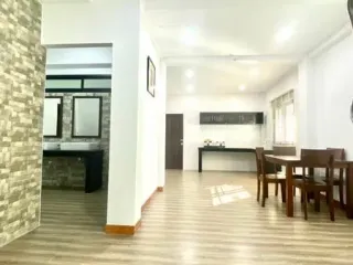 Аренда 3 спальни таунхаус в Пращет, Бангкок