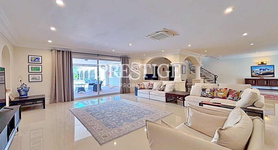For sale 6 bedrooms house in Bang Lamung, Chonburi