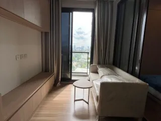 For rent スタジオ condo in Phaya Thai, Bangkok