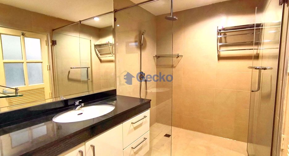 For rent and for sale 2 bedrooms condo in Bang Lamung, Chonburi