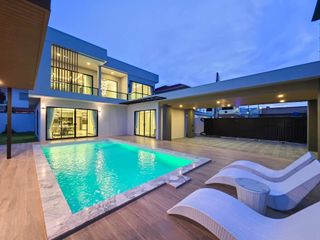 For sale 5 bed villa in Bang Lamung, Chonburi