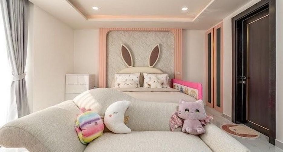 Casa en venta de 7 habitaciones en Bang Lamung, Chonburi
