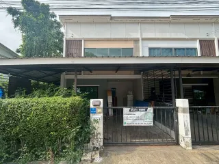 For rent 3 bed townhouse in Sam Phran, Nakhon Pathom