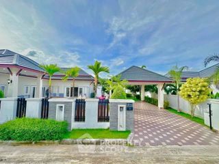 For rent and for sale 4 bed house in Bang Lamung, Chonburi