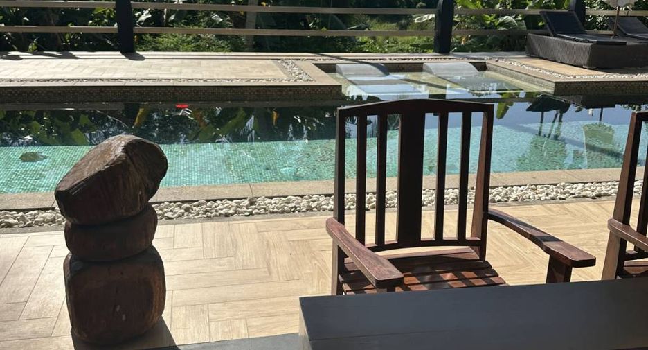 For sale 4 bedrooms house in Ko Pha-ngan, Surat Thani