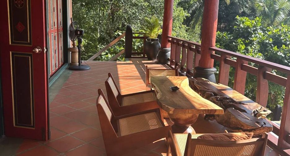 For sale 4 bedrooms house in Ko Pha-ngan, Surat Thani