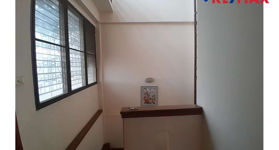 出售 6 卧室 公寓 在 Pratumnak, 芭提雅