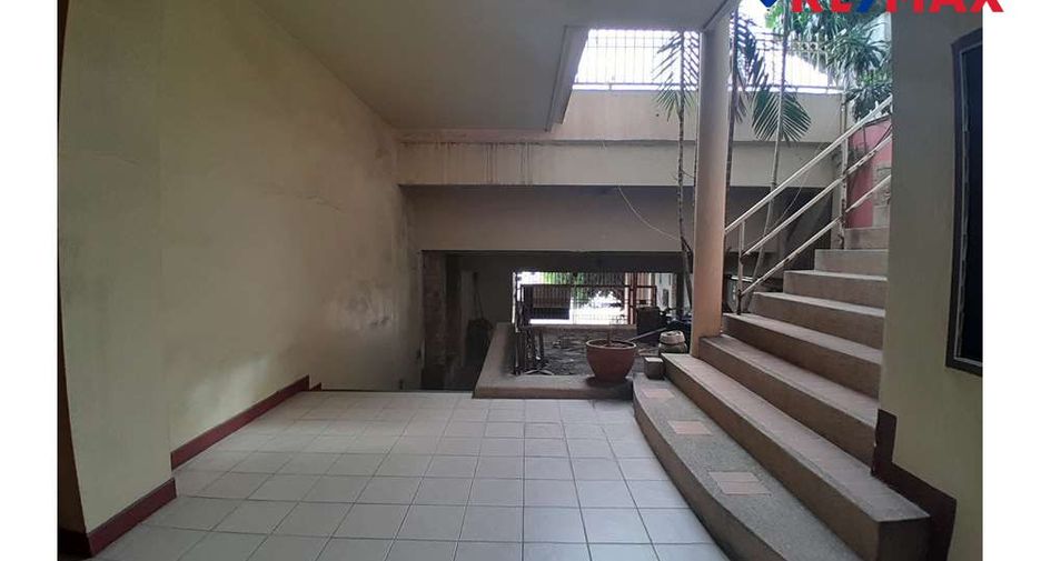 出售 6 卧室 公寓 在 Pratumnak, 芭提雅