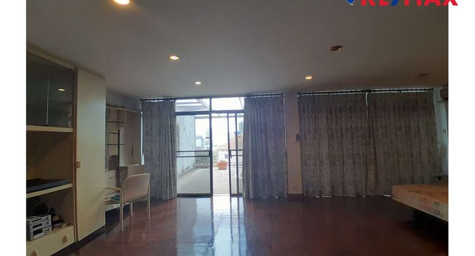 出售 6 卧室 公寓 在 Pratumnak, 芭提雅