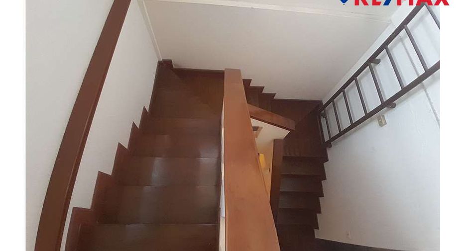 出售 6 卧室 公寓 在 Pratumnak, 芭提雅