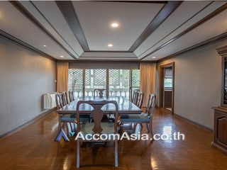 For rent 3 bed apartment in Watthana, Bangkok