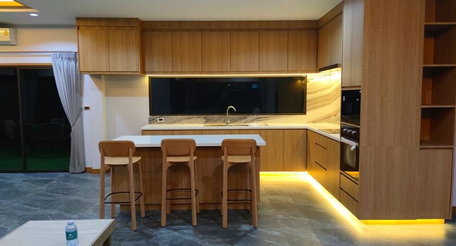 For rent and for sale 3 bedrooms house in Bang Lamung, Chonburi