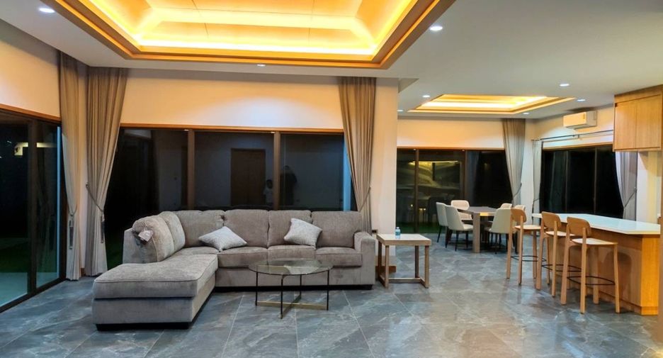 For rent and for sale 3 bedrooms house in Bang Lamung, Chonburi