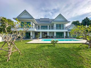 For sale and for rent 4 bed house in Sattahip, Chonburi