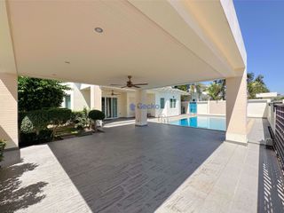 For rent 4 Beds house in Bang Lamung, Chonburi