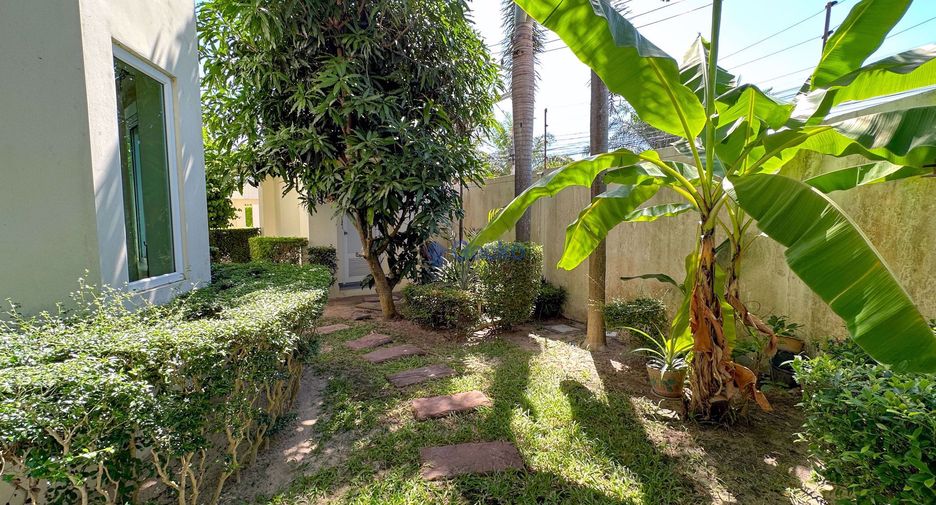 À louer et à vendre 4 chambres maison à Bang Lamung, Chonburi