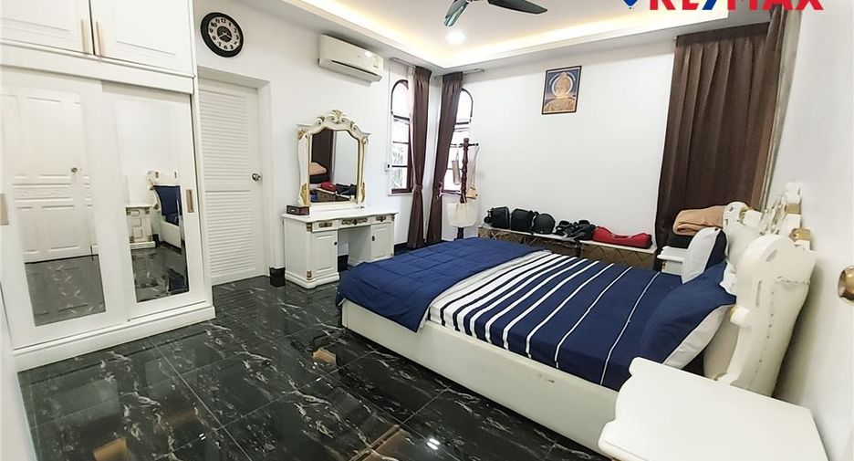 À vendre 5 chambres maison à East Pattaya, Pattaya