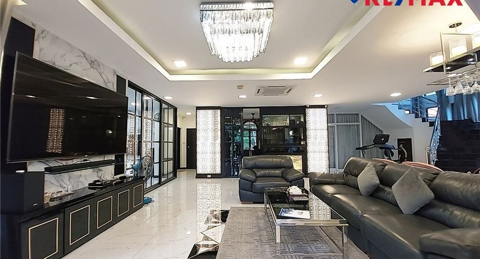 À vendre 5 chambres maison à East Pattaya, Pattaya
