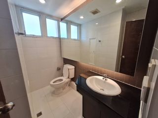 For rent 4 bed condo in Khlong Toei, Bangkok