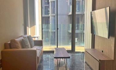 For sale 2 bed condo in Watthana, Bangkok