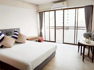 For sale studio condo in Ratchathewi, Bangkok
