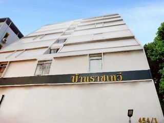For sale studio condo in Ratchathewi, Bangkok