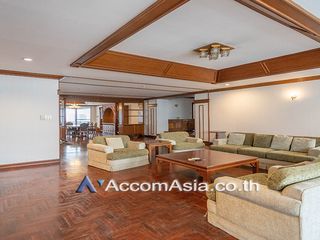 For rent 3 bed apartment in Watthana, Bangkok